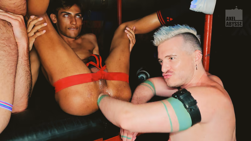 Thiago Boss - Bottom Bunk sample image 29