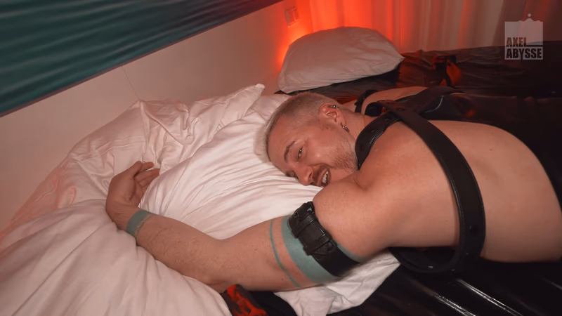 Axel Abysse - Comfy, Part Two sample image 25