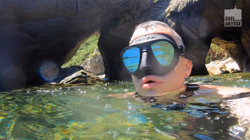 Axel - Freedive sample image 6