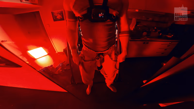 Axel - Gutsy 1 sample image 7